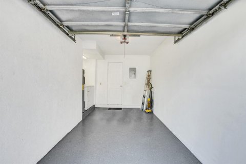 Condo in Boynton Beach, Florida, 2 bedrooms № 2188964 - photo 12