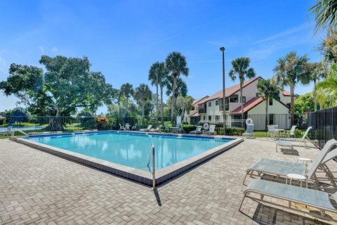 Condo in Boynton Beach, Florida, 2 bedrooms № 2188964 - photo 14