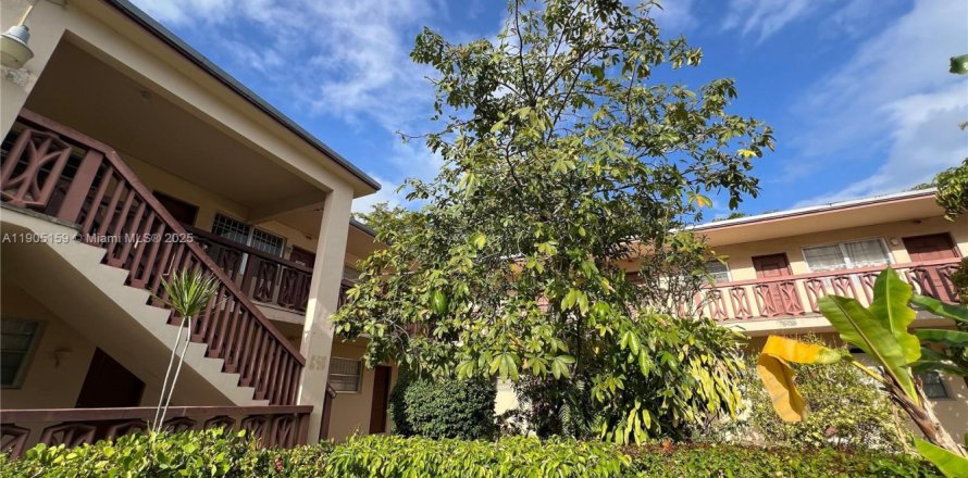 Квартира в Майами, Флорида 2 спальни, 74.32м2 № 1956108