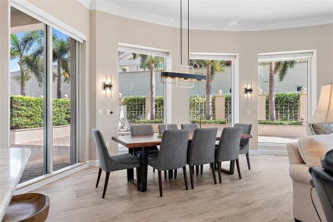 Condo in Saint Petersburg, Florida, 3 bedrooms  № 1773386 - photo 18