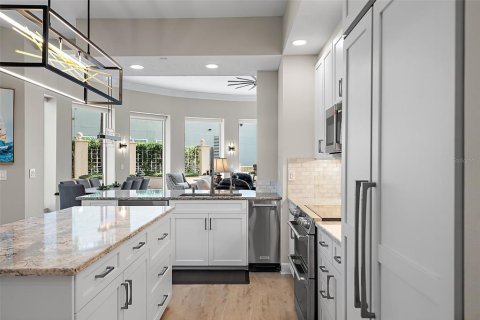 Condo in Saint Petersburg, Florida, 3 bedrooms  № 1773386 - photo 9