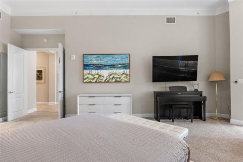 Condo in Saint Petersburg, Florida, 3 bedrooms  № 1773386 - photo 24