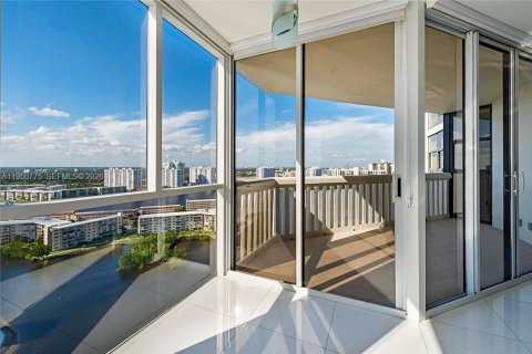 Condominio en alquiler en Aventura, Florida, 2 dormitorios, 120.77 m2 № 2009401 - foto 6