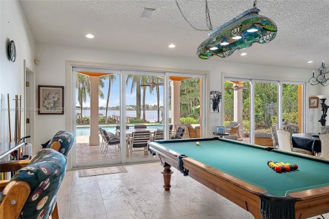 House in Jupiter, Florida 5 bedrooms, 617.24 sq.m. № 1852043 - photo 19