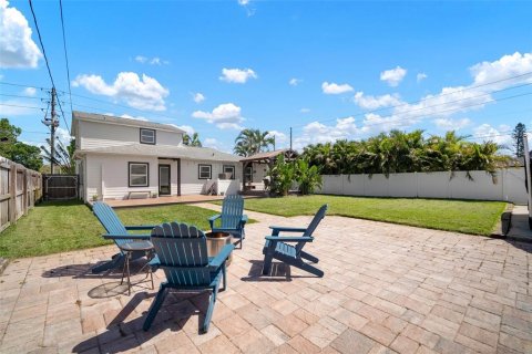 Villa ou maison à vendre à Saint Petersburg, Floride: 3 chambres, 164.53 m2 № 1690752 - photo 2