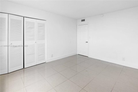 Copropriété à vendre à Miami, Floride: 3 chambres, 114.27 m2 № 1897278 - photo 8