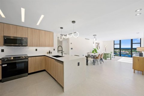 Condo in Aventura, Florida, 2 bedrooms  № 1975175 - photo 13