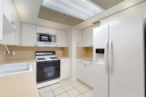 Adosado en venta en Miami, Florida, 2 dormitorios, 102.19 m2 № 1992051 - foto 11