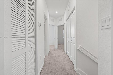 Купить виллу или дом в Хомстед, Флорида 3 спальни, 123.65м2, № 2024158 - фото 16