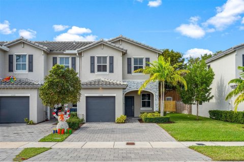 Дом в Хомстед, Флорида 3 спальни, 123.65м2 № 2024158