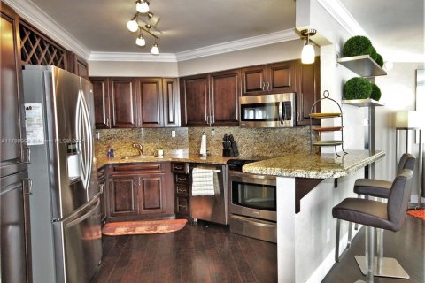 Condominio en alquiler en Miami Beach, Florida, 2 dormitorios, 126.35 m2 № 2054456 - foto 6