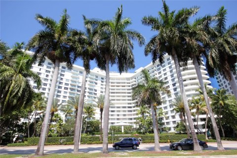 Condominio en alquiler en Miami Beach, Florida, 2 dormitorios, 126.35 m2 № 2054456 - foto 14