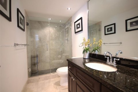 Condominio en alquiler en Miami Beach, Florida, 2 dormitorios, 126.35 m2 № 2054456 - foto 21