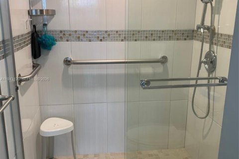 Copropriété à louer à Pembroke Pines, Floride: 2 chambres, 104.05 m2 № 1999535 - photo 19