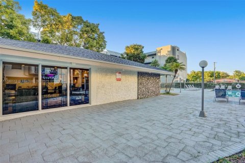 Casa en alquiler en North Miami, Florida, 2 dormitorios, 107.58 m2 № 1937510 - foto 19