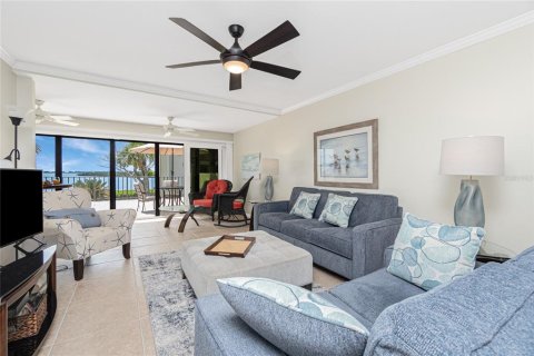 Condo in Englewood, Florida, 2 bedrooms  № 1793850 - photo 13