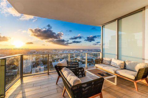 Снять в аренду кондоминиум в Майами, Флорида 2 спальни, 108.97м2, № 2044270 - фото 3