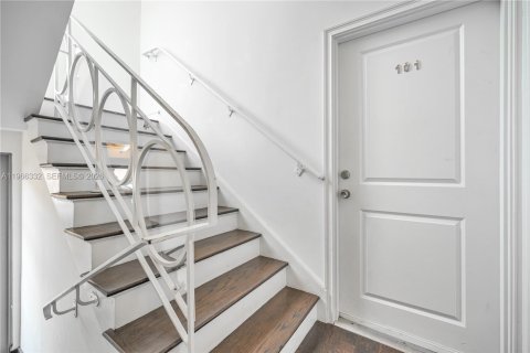 Condominio en venta en Miami Beach, Florida, 35.3 m2 № 2031930 - foto 8