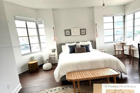 Condominio en venta en Miami Beach, Florida, 35.3 m2 № 2031930 - foto 11