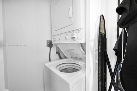 Condominio en venta en Miami Beach, Florida, 35.3 m2 № 2031930 - foto 6