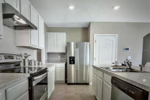 Villa ou maison à louer à Ocoee, Floride: 5 chambres, 229.47 m2 № 2094733 - photo 5