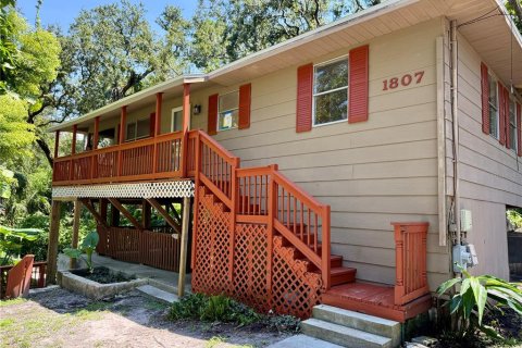 Casa en alquiler en Tampa, Florida, 2 dormitorios, 80.27 m2 № 1906104 - foto 1