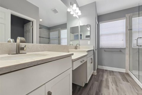 Townhouse in Bradenton, Florida 3 bedrooms, 200.02 sq.m. № 1903313 - photo 20