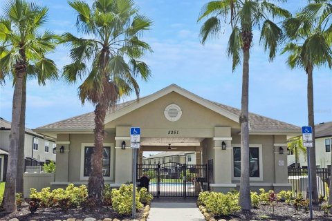 Townhouse in Bradenton, Florida 3 bedrooms, 200.02 sq.m. № 1903313 - photo 27