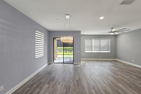 Townhouse in Bradenton, Florida 3 bedrooms, 200.02 sq.m. № 1903313 - photo 8