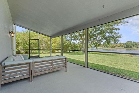 House in Orlando, Florida 6 bedrooms, 260.5 sq.m. № 1804124 - photo 5