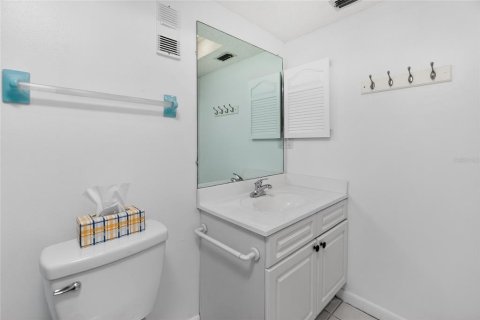 Copropriété à vendre à Punta Gorda, Floride: 2 chambres, 104.05 m2 № 2214606 - photo 24
