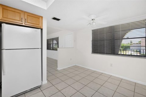 Copropriété à vendre à Punta Gorda, Floride: 2 chambres, 104.05 m2 № 2214606 - photo 17