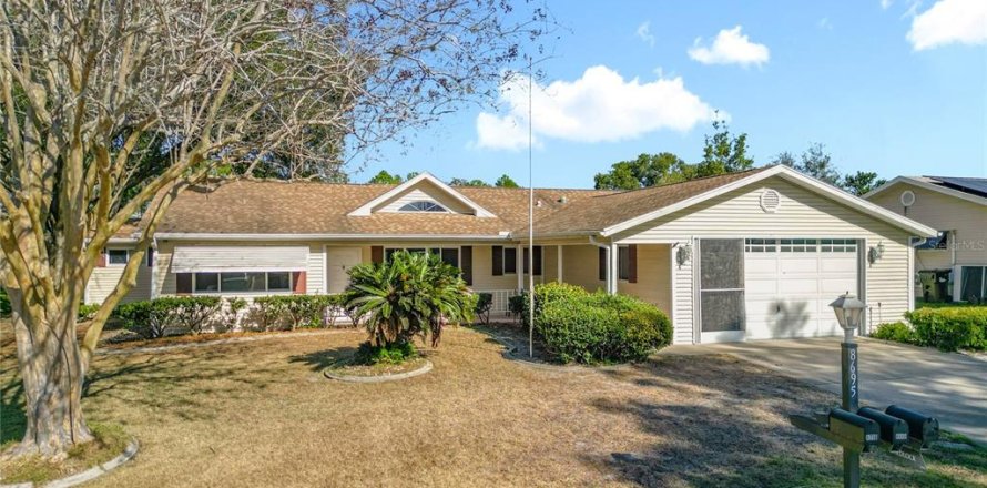 Casa en Ocala, Florida 3 dormitorios, 192.59 m2 № 2145009
