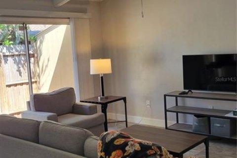 Condominio en alquiler en Sarasota, Florida, 2 dormitorios, 78.69 m2 № 1656832 - foto 10