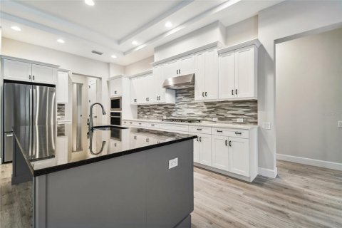 Casa en venta en Brooksville, Florida, 4 dormitorios, 255.39 m2 № 1448269 - foto 6