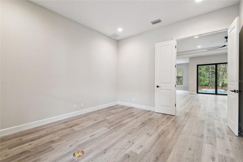 Casa en venta en Brooksville, Florida, 4 dormitorios, 255.39 m2 № 1448269 - foto 11