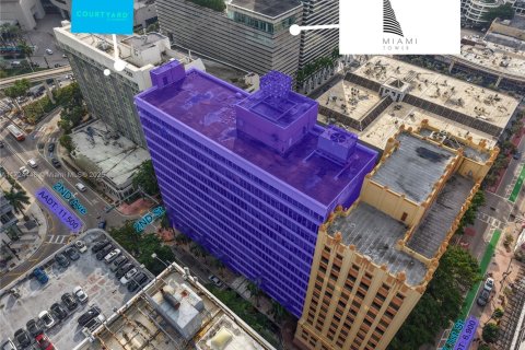 Commercial property in Miami, Florida № 1726486 - photo 3