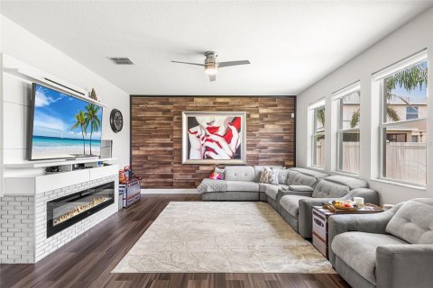 House in Riverview, Florida 4 bedrooms, 238.76 sq.m. № 1767328 - photo 4