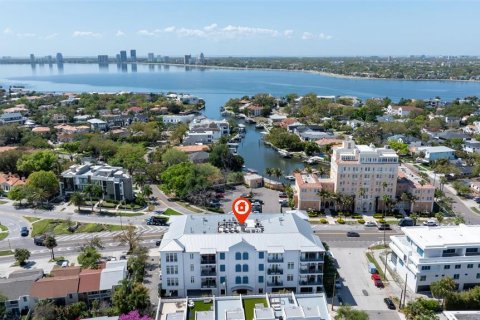 Condo in Tampa, Florida, 3 bedrooms № 2104982