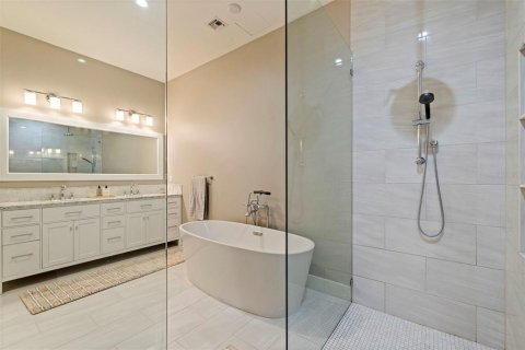 Купить кондоминиум в Тампа, Флорида 3 комнаты, 221.76м2, № 2104982 - фото 21