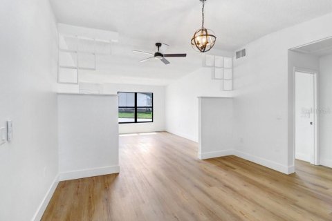 Casa en venta en Lakeland, Florida, 2 dormitorios, 101.45 m2 № 2120921 - foto 15