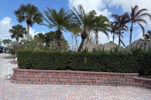 Propiedad comercial en venta en Port St. Lucie, Florida № 2146612 - foto 14