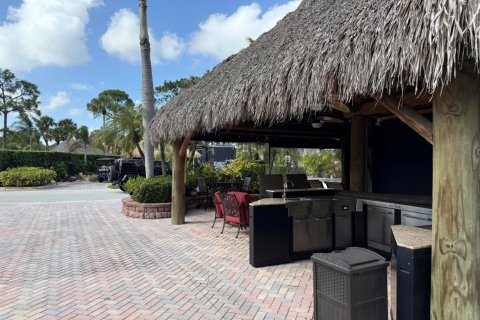 Propiedad comercial en venta en Port St. Lucie, Florida № 2146612 - foto 5