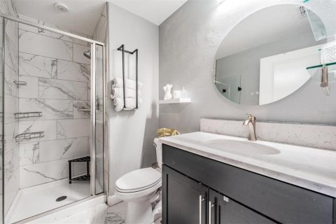 Adosado en venta en Tampa, Florida, 3 dormitorios, 206.8 m2 № 1690759 - foto 26
