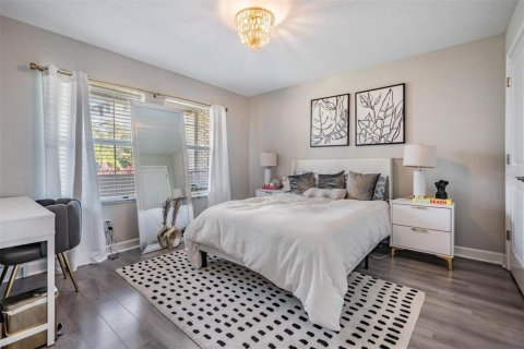 Adosado en venta en Tampa, Florida, 3 dormitorios, 206.8 m2 № 1690759 - foto 25