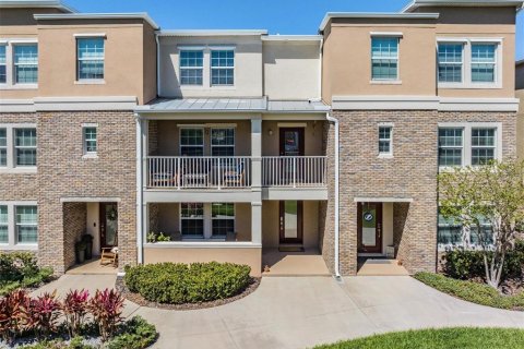 Adosado en venta en Tampa, Florida, 3 dormitorios, 206.8 m2 № 1690759 - foto 1