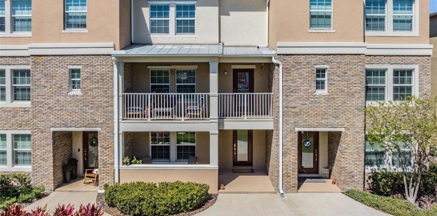 Adosado en Tampa, Florida 3 dormitorios, 206.8 m2 № 1690759