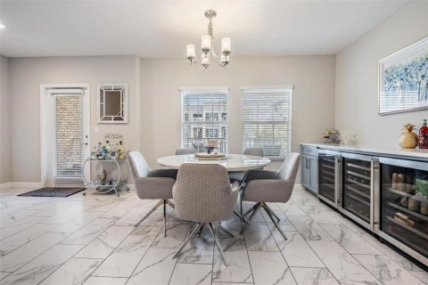 Adosado en venta en Tampa, Florida, 3 dormitorios, 206.8 m2 № 1690759 - foto 15