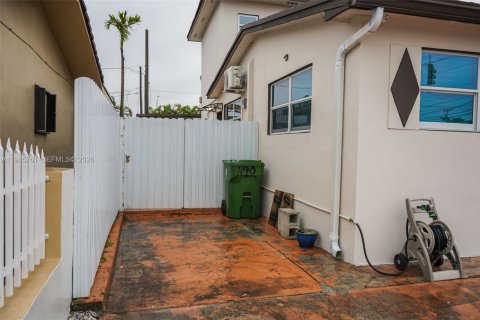 Купить виллу или дом в Хайалиа, Флорида 4 спальни, 220.18м2, № 2001876 - фото 9