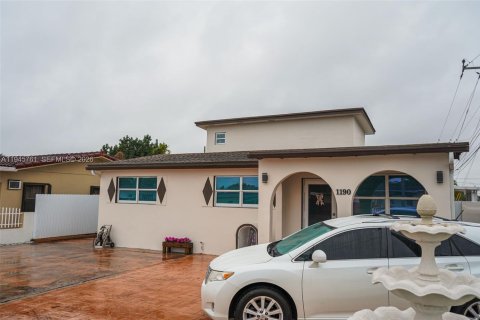 Купить виллу или дом в Хайалиа, Флорида 4 спальни, 220.18м2, № 2001876 - фото 10